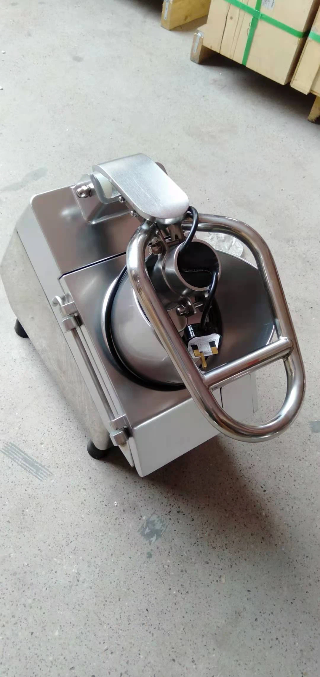 304 paslanmaz çelik panelin tümünden iyi bir meyve sebze kesme makinesi yapıl...