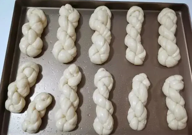 Fried Dough Twist Forming Machine